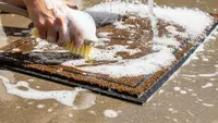 Cara Mencuci Keset Kaki yang Tetap Bau Setelah Dicuci, Agar Bersih dan Wangi