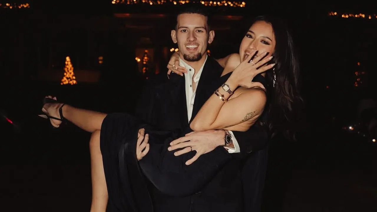 7 Potret Detik-detik Jennifer Coppen Dilamar Justin Hubner, Kamari Ikut Dapat Cincin
