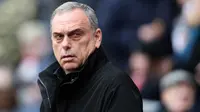 3. Avram Grant (2007-2008), 66.7% - Pelatih asal Israel ini mendapatkan tim yang bagus peninggalan dari Jose Mourinho. Namun sayangnya Avram kurang memukau dan gagal lepas dari bayang-bayang Mourinho. (AFP/Andrew Yates)