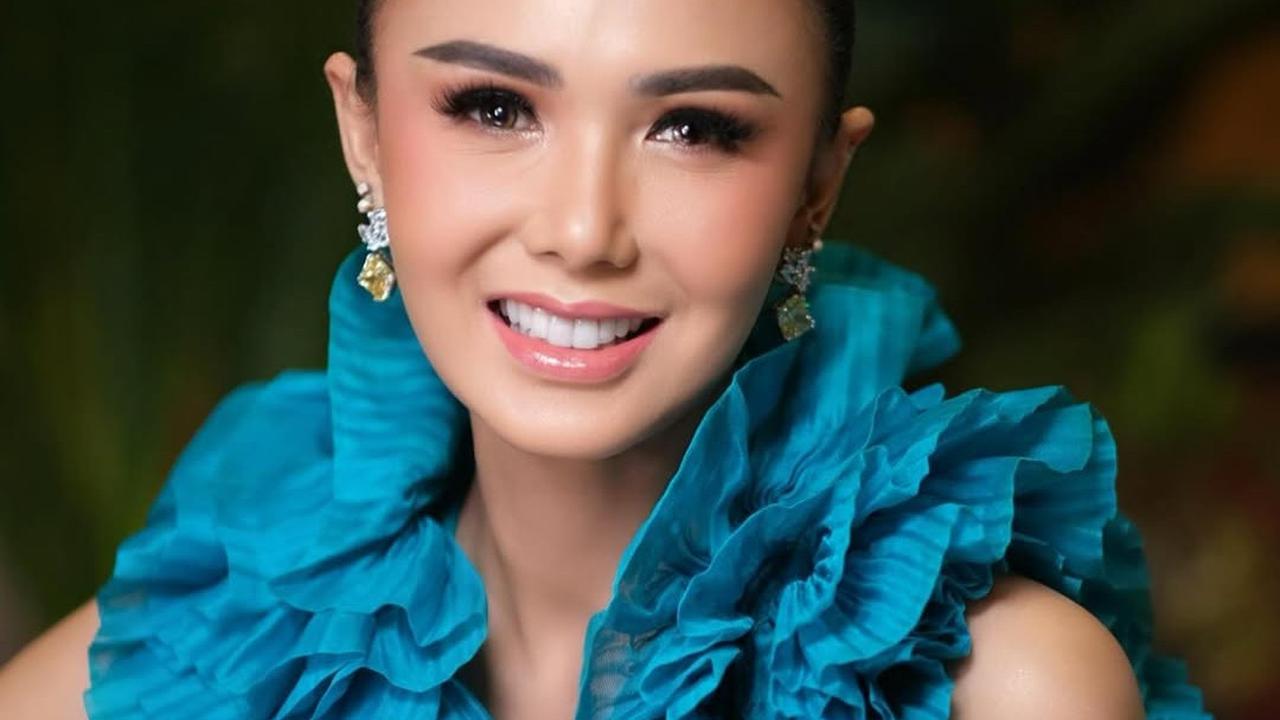 Potret Cantik Yuni Shara yang Awet Muda di Usia 52 Tahun