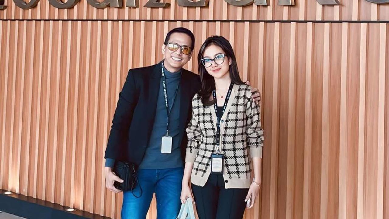 9 Potret Mayang Lucyana Ceritakan Pengalaman Magang di Gedung DPR RI, Gak Bisa Pulang Karena Demo - Kena Gas Air Mata