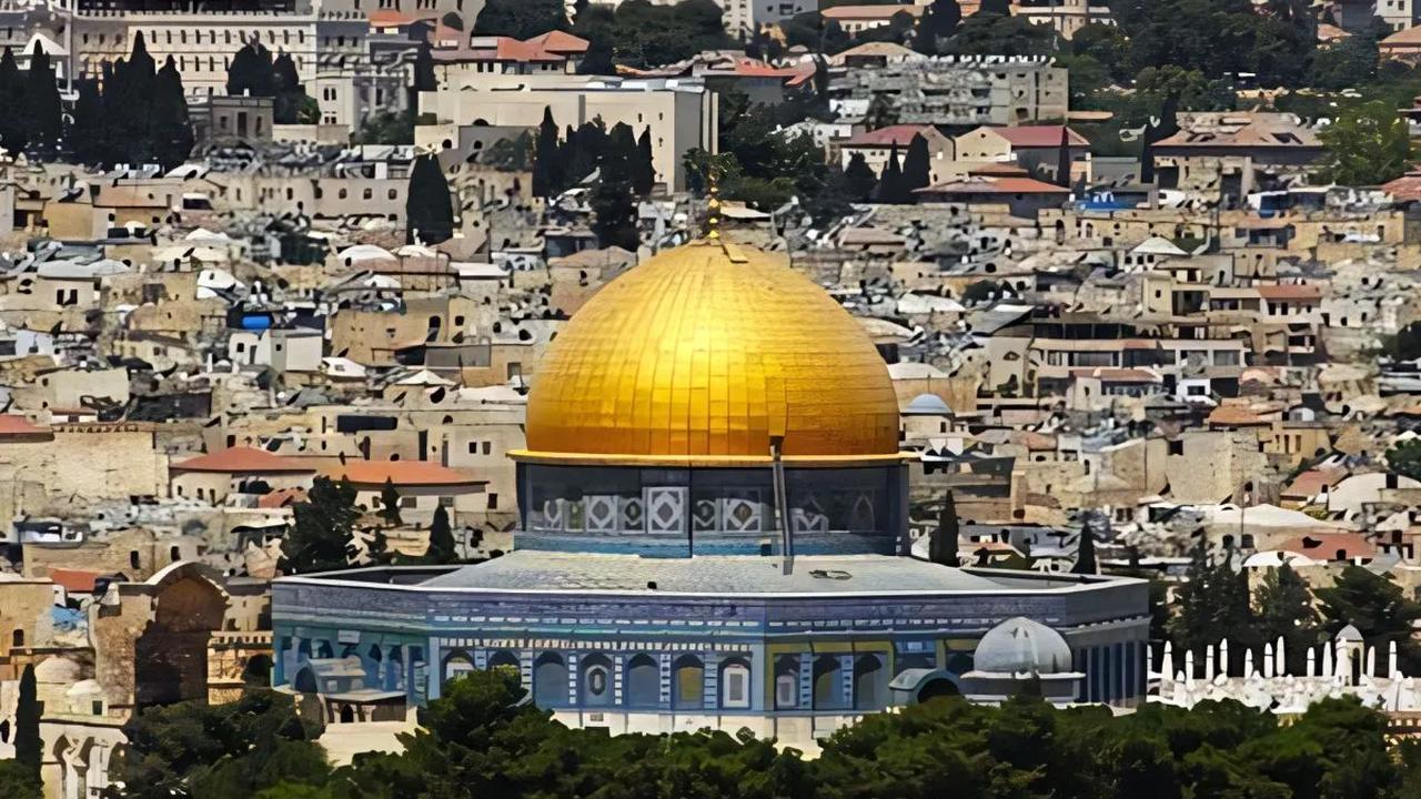 Fasilitas tersebut juga akan diberikan kepada produk-produk lain dari Palestina sebagai bentuk dukungan Indonesia kepada Palestina.&nbsp;