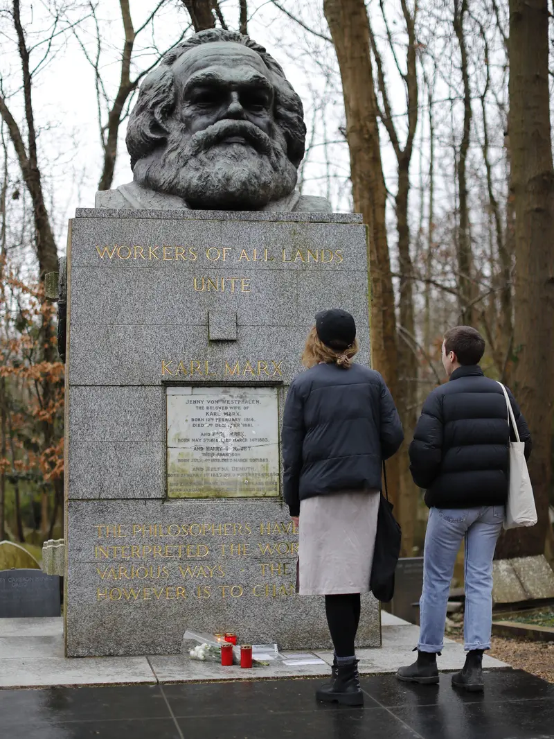 Makam Karl Marx di London