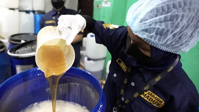 Diary Fimela: Kisah Eks Pegawai Bank Banting Setir Jadi Pengusaha Madu Demi Berdayakan Peternak Lebah