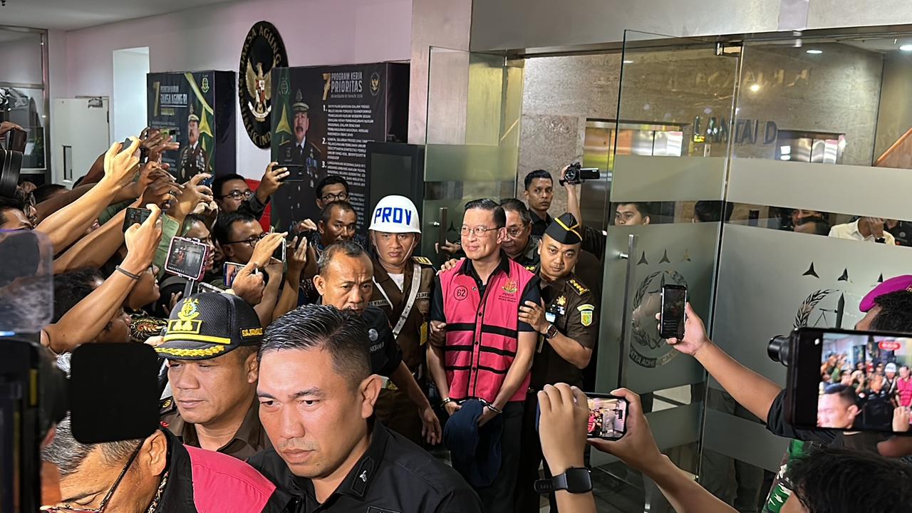 VIDEO: Penciuman Benny Demokrat, Tom Lembong Ditangkap Pintu Masuk Jaksa Ciduk Menteri Lainnya