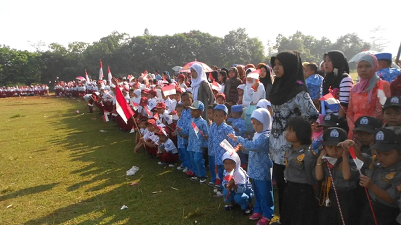 Kades Tangerang Tak  17-an  di Puspemkab Tapi Upacara Sendiri  