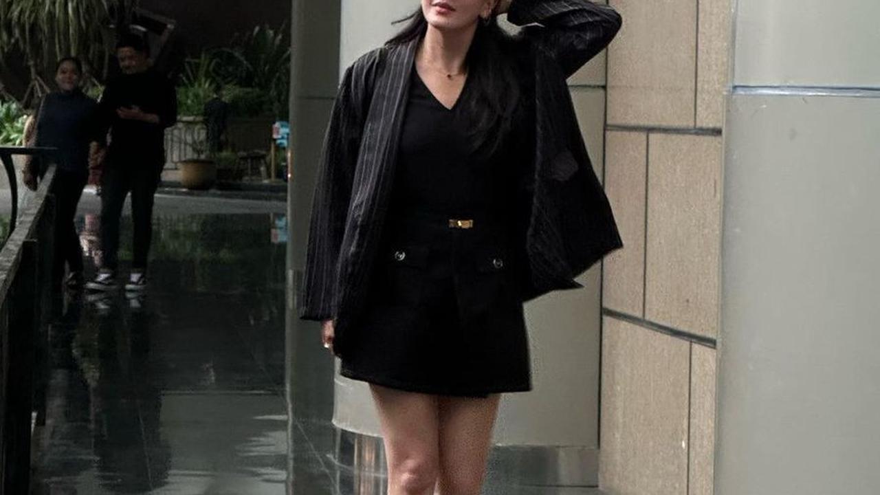 Aura Hot Mom Bikin Netizen Kepincut