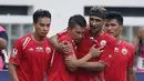 Para pemain Persija Jakarta merayakan gol yang dicetak oleh Ismed Sofyan, ke gawang Bali United pada laga Piala Indonesia 2019 di Stadion Wibawa Mukti, Minggu (5/5). Persija menang 1-0 atas Bali United. (Bola.com/M Iqbal Ichsan)