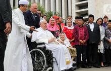 Kesederhanaan Paus Fransiskus: Contoh yang Layak Jadi Keteladanan