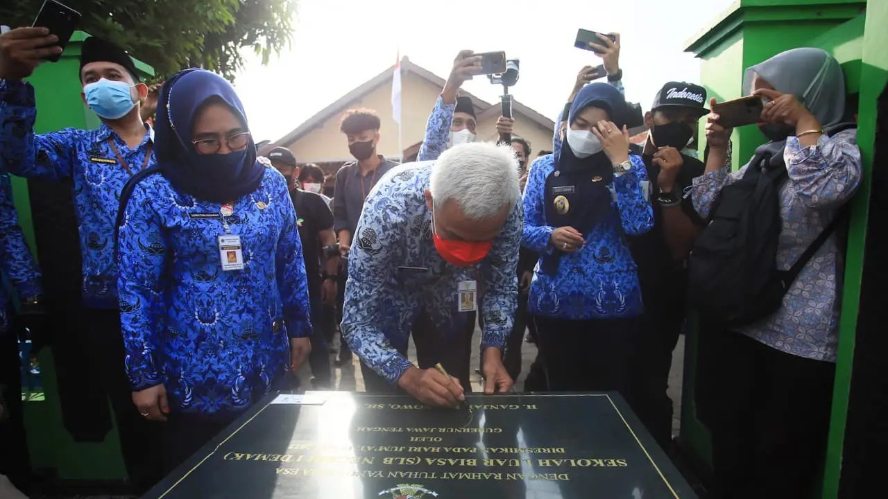 Foto Gubernur Jawa Tengah, Ganjar Pranowo