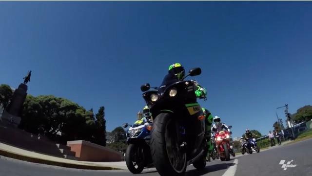 Video pebalap MotoGP mengunjungi stadion Boca Juniors di Argentina jelang GP Argentina.
