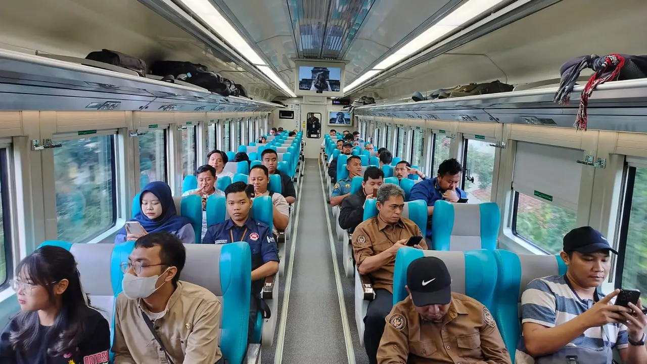 PT Kereta Api Indonesia (Persero) luncurkan 3 Kereta Api (KA) baru, salah satunya KA Pangandaran. (Dok: KAI)
