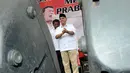 Cawapres terlihat asyik bergoyang sambil bertepung tangan saat kampanye bersama Rhoma Irama di Stadion Maulana Yusuf, Banten, Kamis (5/6/2014) (Liputan6.com/Johan Tallo).