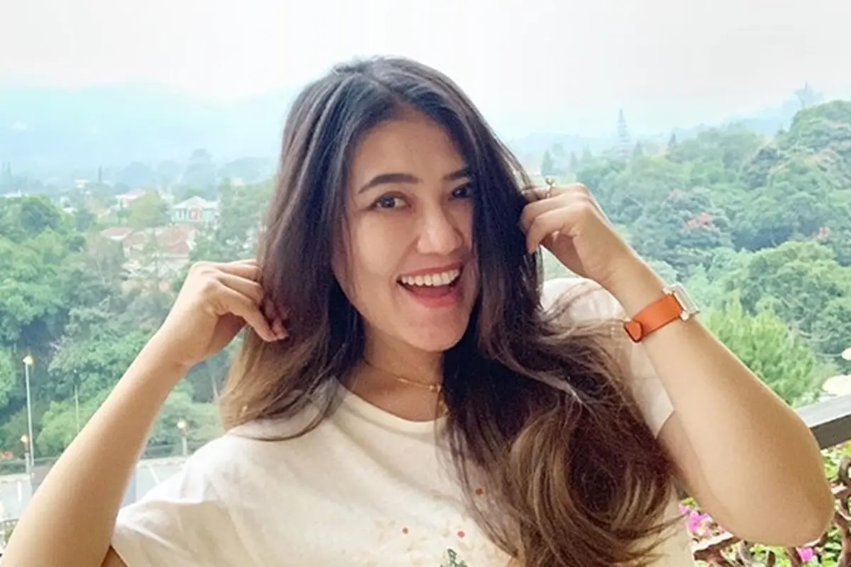 6 Artis yang Pernah Pingsan di Atas Panggung, Terbaru Via Vallen