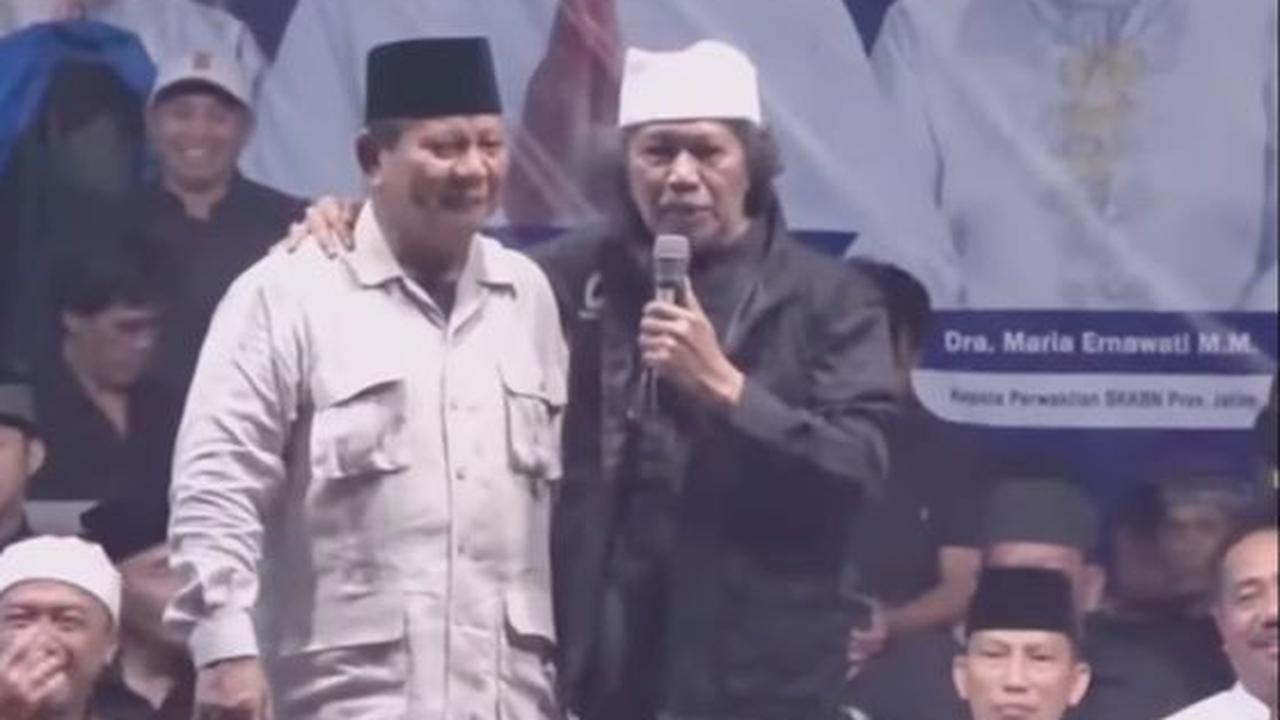 Momen Prabowo dan Cak Nun