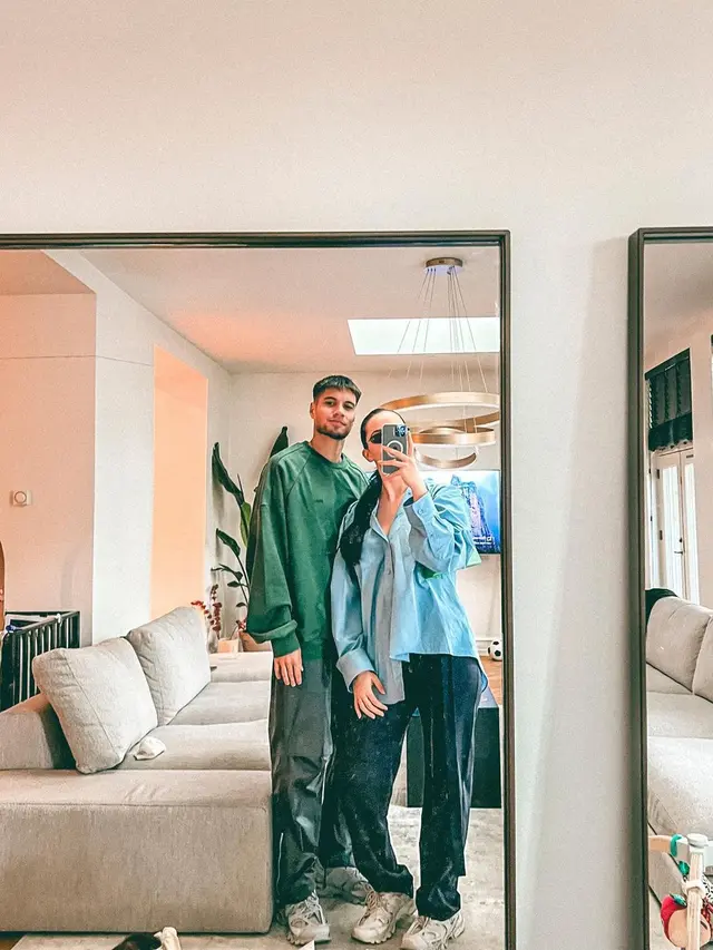 Potret Kevin Diks jadi Suami dan Ayah Idaman (credit: instagram/kevindiks2)