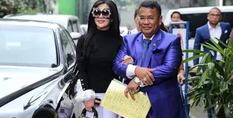 Untuk kedua kalinya penyanyi Syahrini dimintai keterangan terkait kasus penipuan dan penggelapan uang ribuan calon jamaah umrah yang dilakukan oleh bos First Travel. (Adrian Putra/Bintang.com)