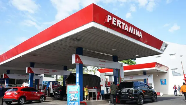 Pertamina dan Gubernur Jatim Tinjau Langsung Distribusi BBM di Jember, Pastikan Pasokan Kembali Lancar