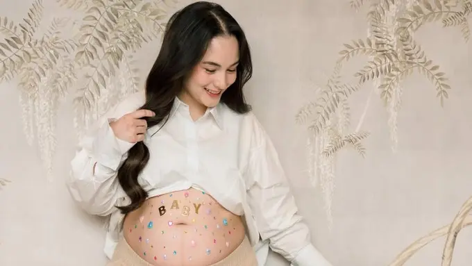 Maternity Shoot Chelsea Islan Hamil Anak Pertama. [@chelseaislan]