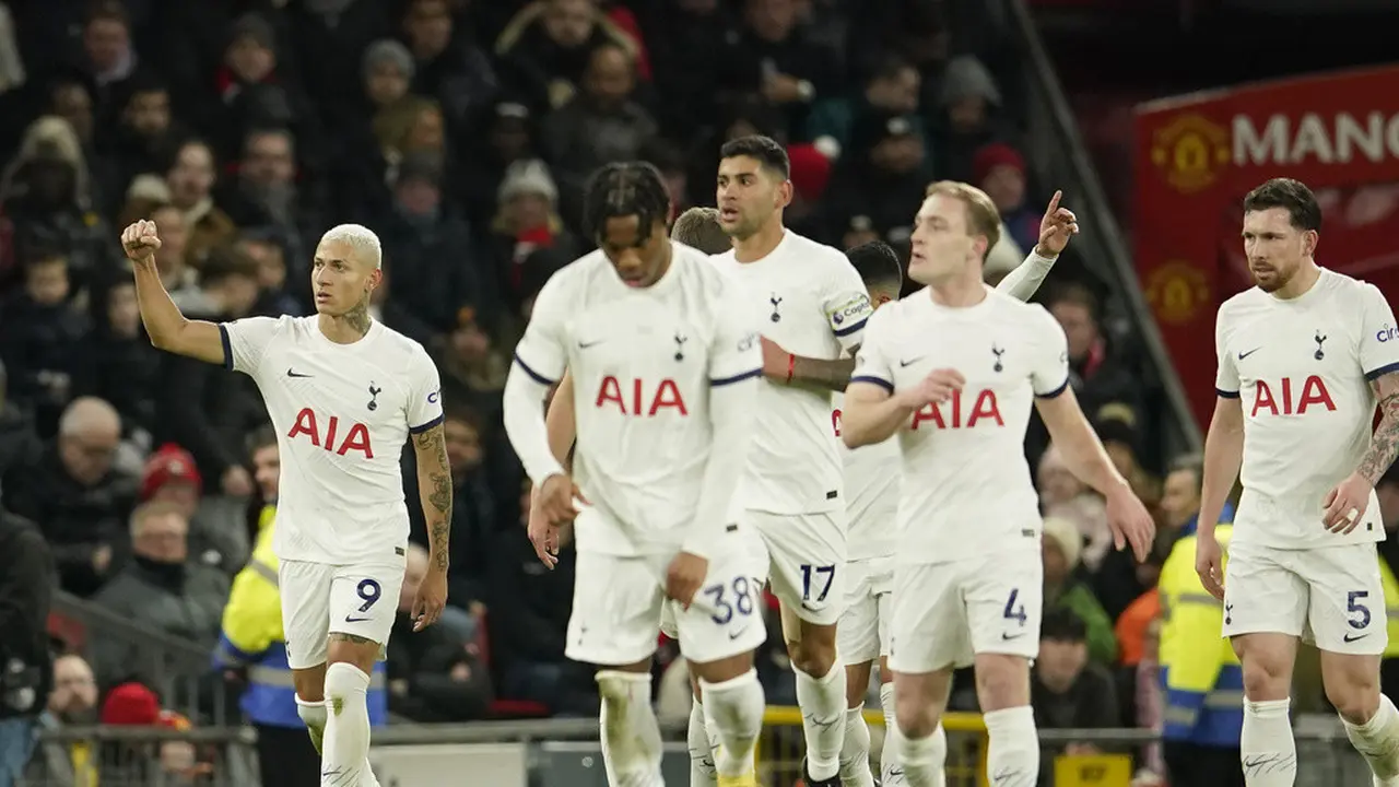 Manchester United Vs Tottenham Hotspur