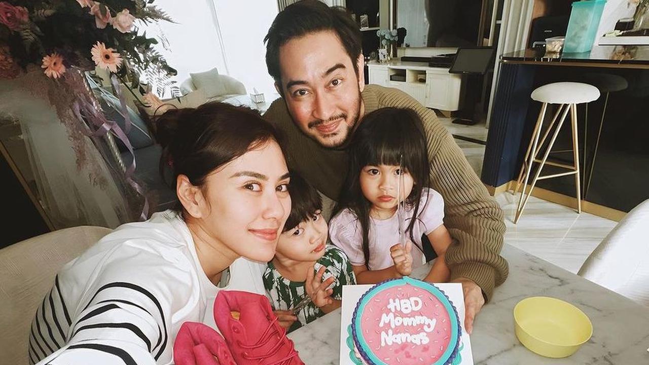 Intip Perayaan Ulang Tahun Syahnaz Sadiqah yang ke-30 Tahun Dihiasi Dengan Kejutan Manis dari Suami dan Anaknya