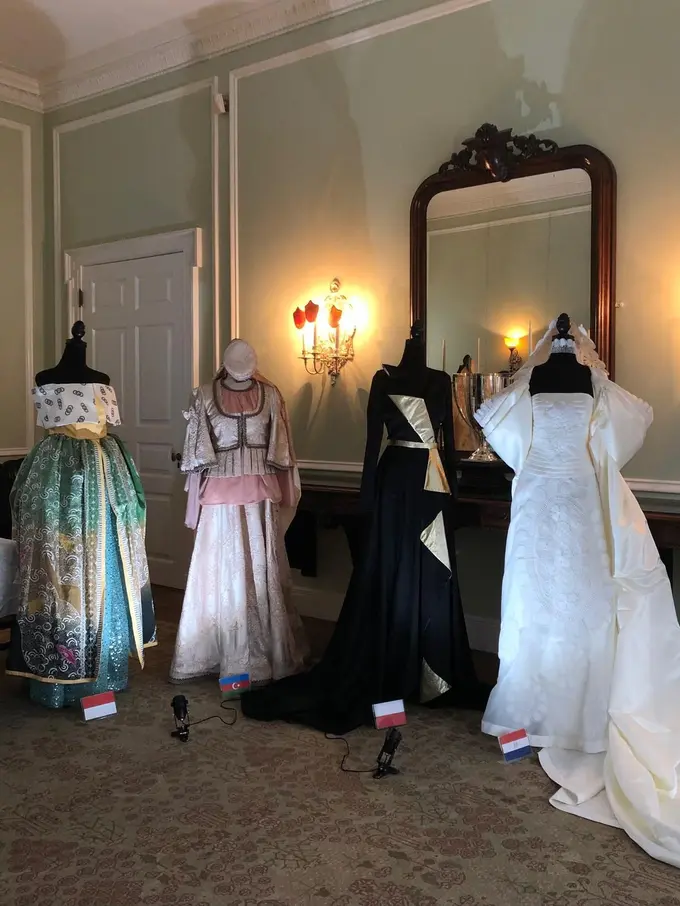 Batik Coreta Louise Ditampilkan di acara Gala di Woodrow Wilson House Exhibition & Gala Washington DC, Amerika Serikat,