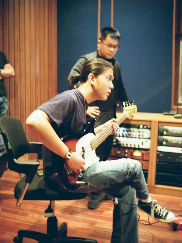Iqbal Ramadhan Kembali Bermusik