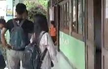 Gedung SD di Jember Jadi Sarang Ular, Siswa Ketakutan hingga Dipindah ke Halaman