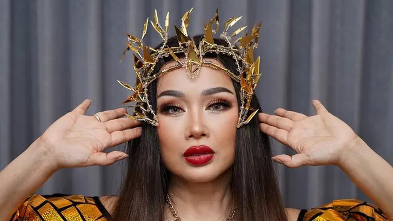10 Model Rambut Panjang Lurus Ala Titi DJ, Inspirasi Gaya Elegan dan Menawan