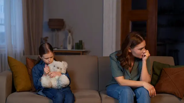 Kenali Metode Parenting Silent Support, 11 Cara Mendampingi Anak Saat Berusaha Agar Lebih Percaya Diri