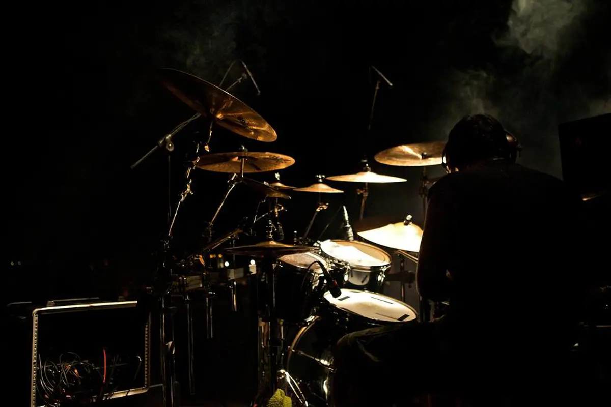 [Bintang] Drummer Terbaik