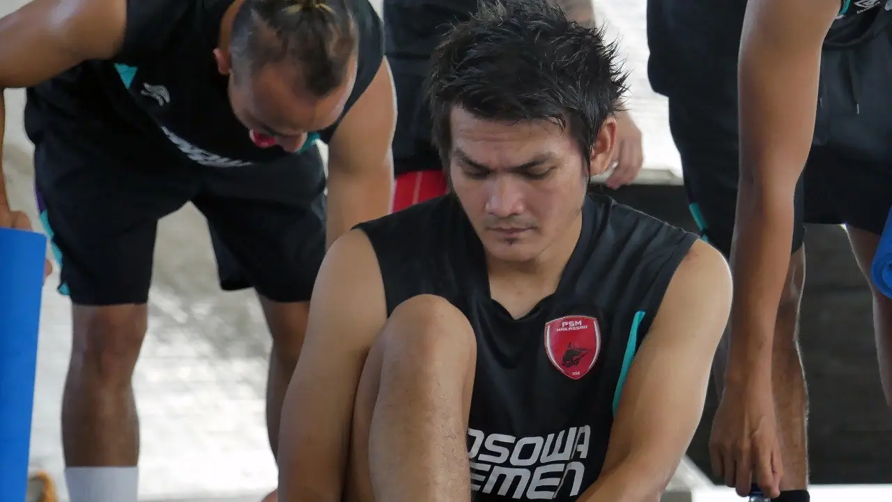 PSM Makassar, Sriwijaya FC, Bobby Satria