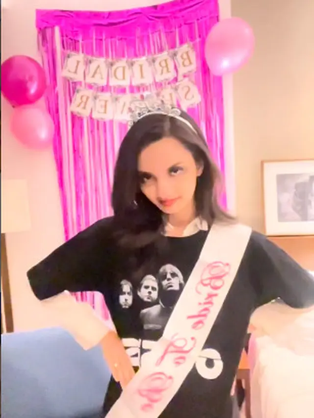 6 Momen Bridal Shower Sabrina Anggraini, Dapat Kejutan Seru dari Sahabat