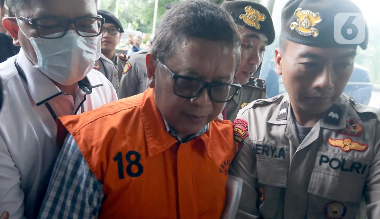 Hasto Kristiyanto sempat bercerita terkait aktivitasnya selama ditahan dalam Rumah Tahanan Negara Kelas I Jakarta Timur. (Liputan6.com/Herman Zakharia)
