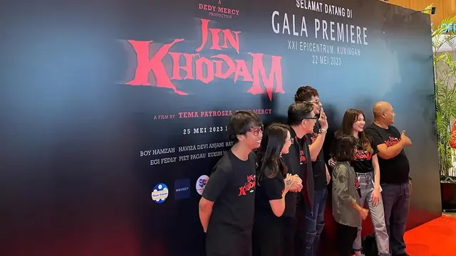 Ray Sahetapy saat gala premier film Jin Khodam
