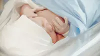 Doa Tahnik Bayi, Amalan di Awal Kehidupan Si Kecil yang Membawa Berkah Besar