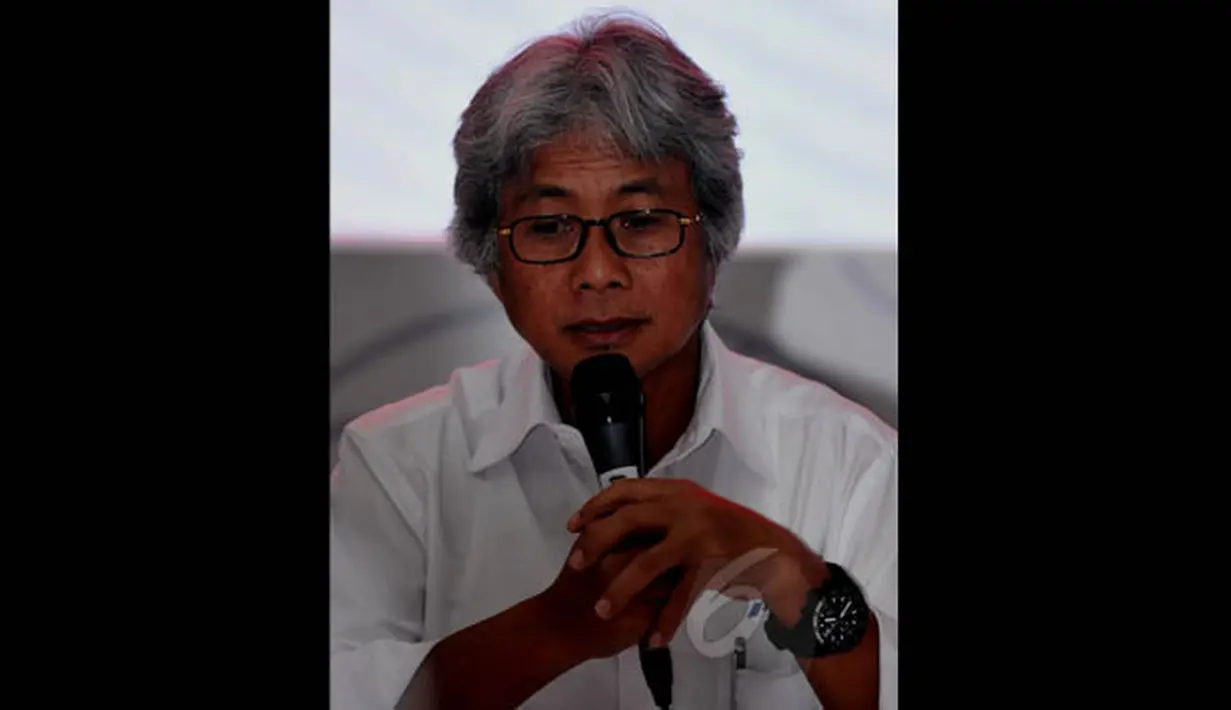 Dirut PT Pertamina (Persero) Dwi Soetjipto saat memberikan keterangan terkait pengadaan minyak mentah dan Bahan Bakar Minyak (BBM) oleh anak usaha Pertamina (Integrated Supply Chain), Jakarta, Selasa (17/2). (Liputan6.com/Johan Tallo)