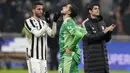 Bomber asal Chili itu mencetak gol setelah memanfaatkan bola rebound di dalam kotak penalti. Dia kemudian dengan mudah menaklukkan penjaga gawang Juventus, Mattia Perin. (AP/Luca Bruno)