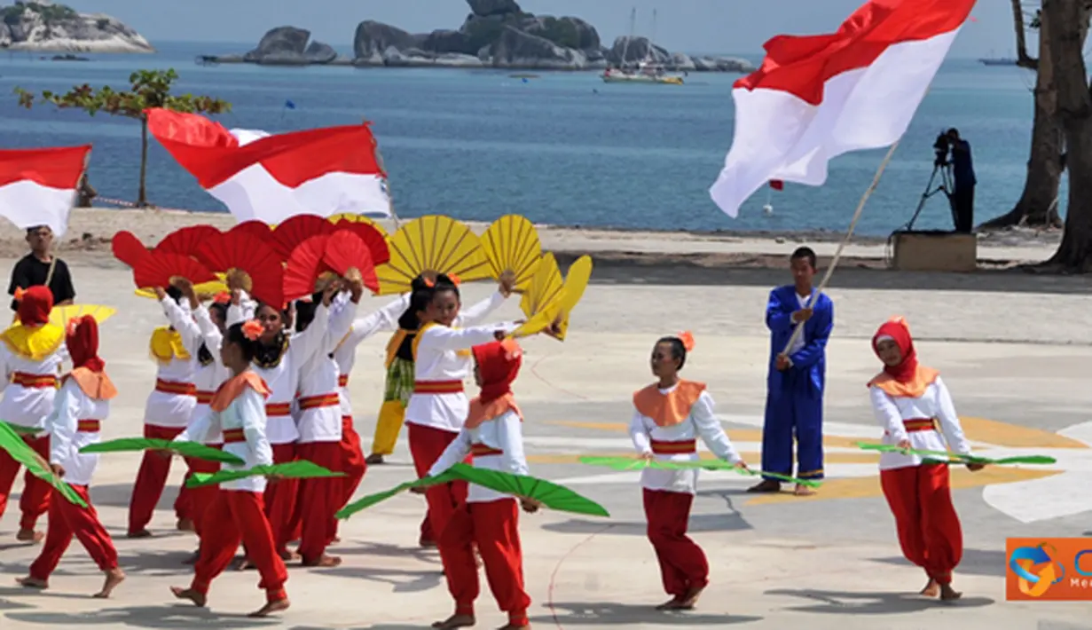 Citizen6, Belitung: Adanya kegiatan Sail, menjadi media untuk lebih meningkatkan persatuan sekaligus katalis antar daerah dalam upaya pencepatan pembangunan, khususnya pembangunan bahari dan pulau-pulau di wilayah perbatasan.  (Pengirim: Efrimal Bahri)