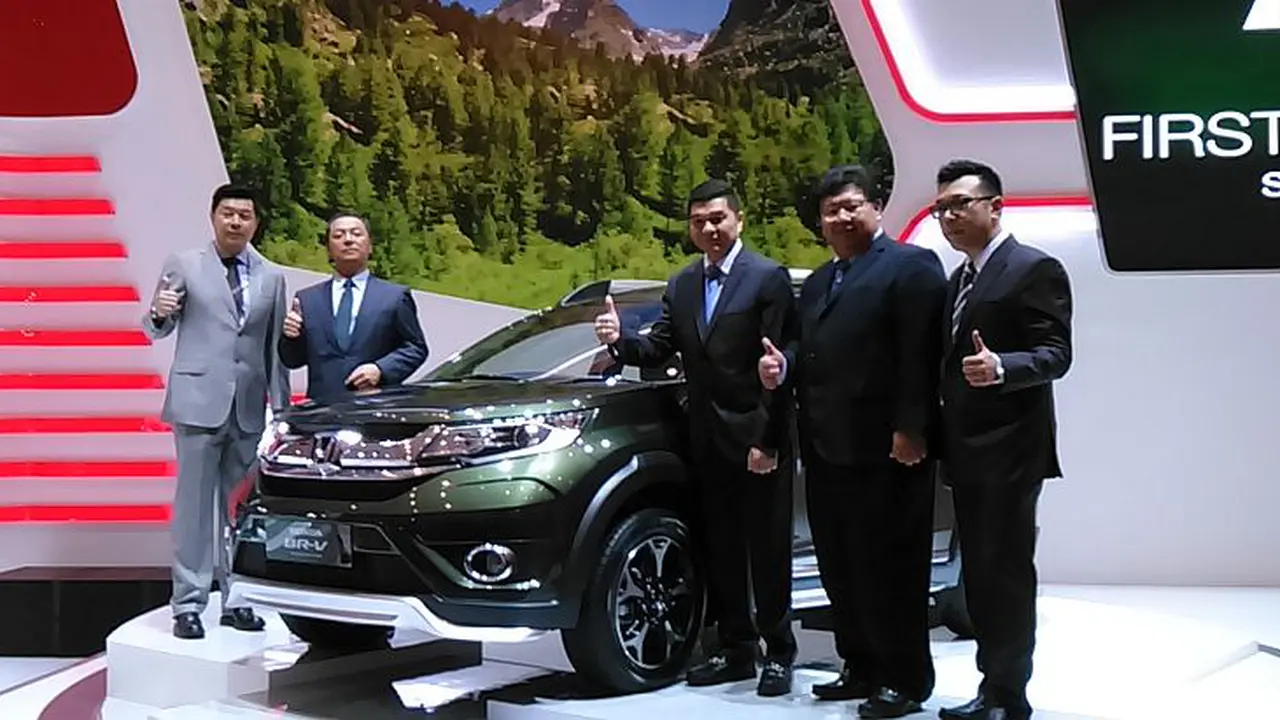 Di Surabaya, Honda Luncurkan Warna Ikonik Untuk BR-V