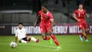 <p>Pemain Timnas Indonesia U-20, Hugo Samir menggiring bola melewati pemain Timnas Fiji U-20 pada laga International Friendly Match U-20 di Stadion Utama Gelora Bung Karno (SUGBK), Jakarta, Jumat (17/02/2023). Timnas Indonesia U-20 menang dengan skor 4-0. (Bola.com/Bagaskara Lazuardi)</p>
