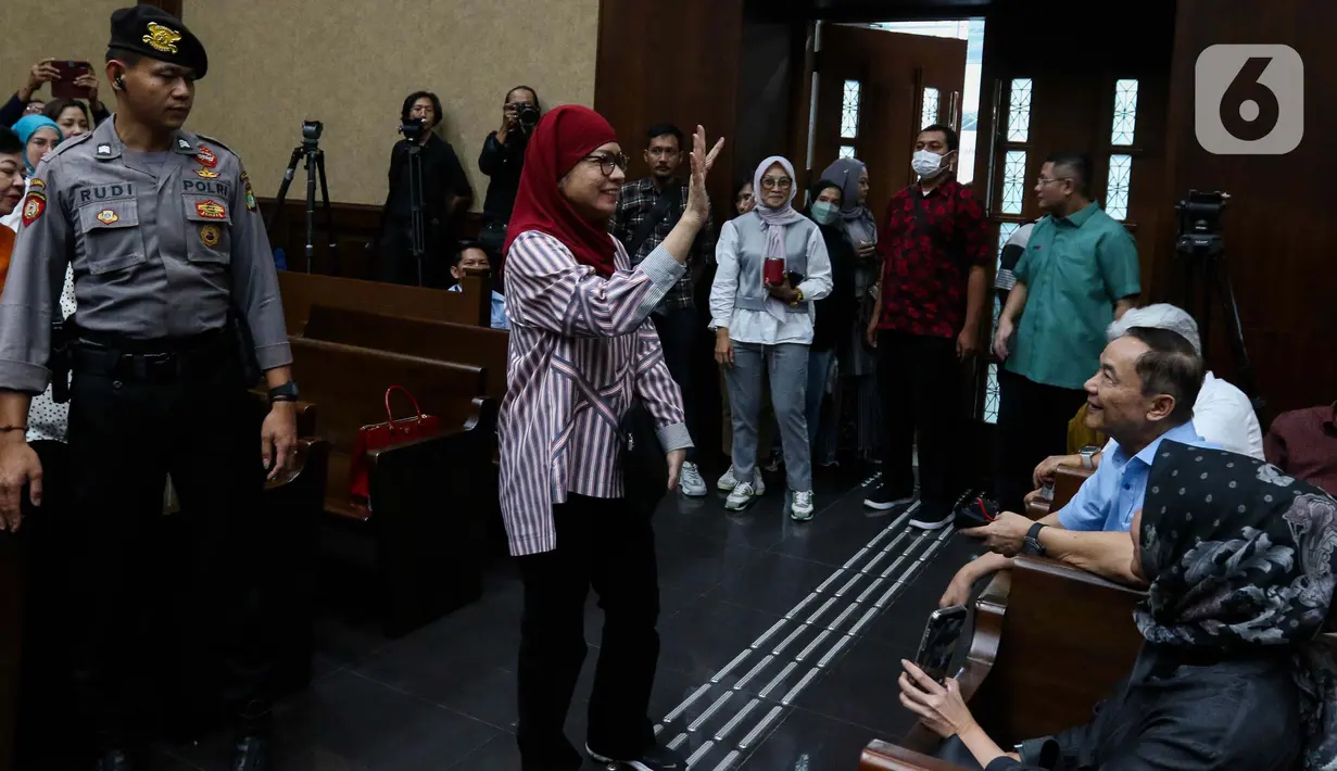 Majelis Hakim Pengadilan Tipikor memvonis Karen Agustiawan dengan hukuman 9 tahun penjara, denda Rp500 juta subsider 3 bulan. (Liputan6.com/Herman Zakharia)