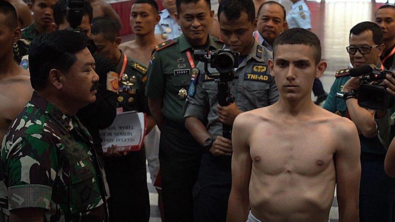 Semakin Gagah dan Ganteng, Letda Enzo Perwira TNI Keturunan Prancis Kini jadi Kopassus