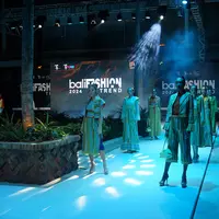 Acara ini tidak hanya menghadirkan peragaan busana, tetapi juga talk show dan pameran yang memperkaya pengalaman.  Foto: Document/BFT