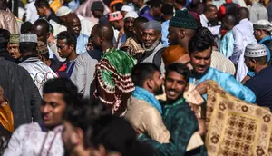California Tetapkan Idulfitri dan Iduladha sebagai Hari Libur