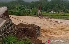 Disperkim Cianjur Gerak Cepat Perbaiki Lima Jembatan Rusak Akibat Pergeseran Tanah