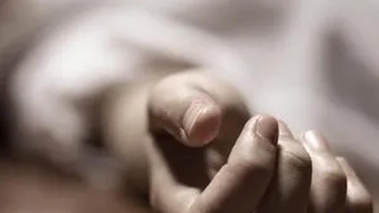 Adik dan orangtua korban sempat menghubungi. Pelaku malah mengirim video penyiksaan terhadap korban. Video itulah yang kemudian viral. Dalam video itu, korban dipukuli di dalam mobil dengan benda tumpul.