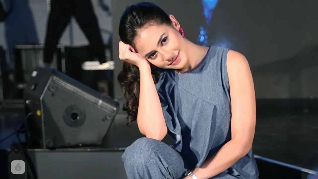[Bintang] Pevita Pearce