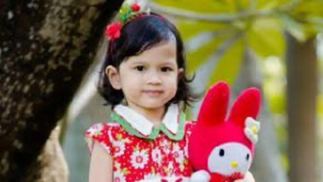 Xuen merupakan anak ke-3 dari pasangan Saipul dan Anne
