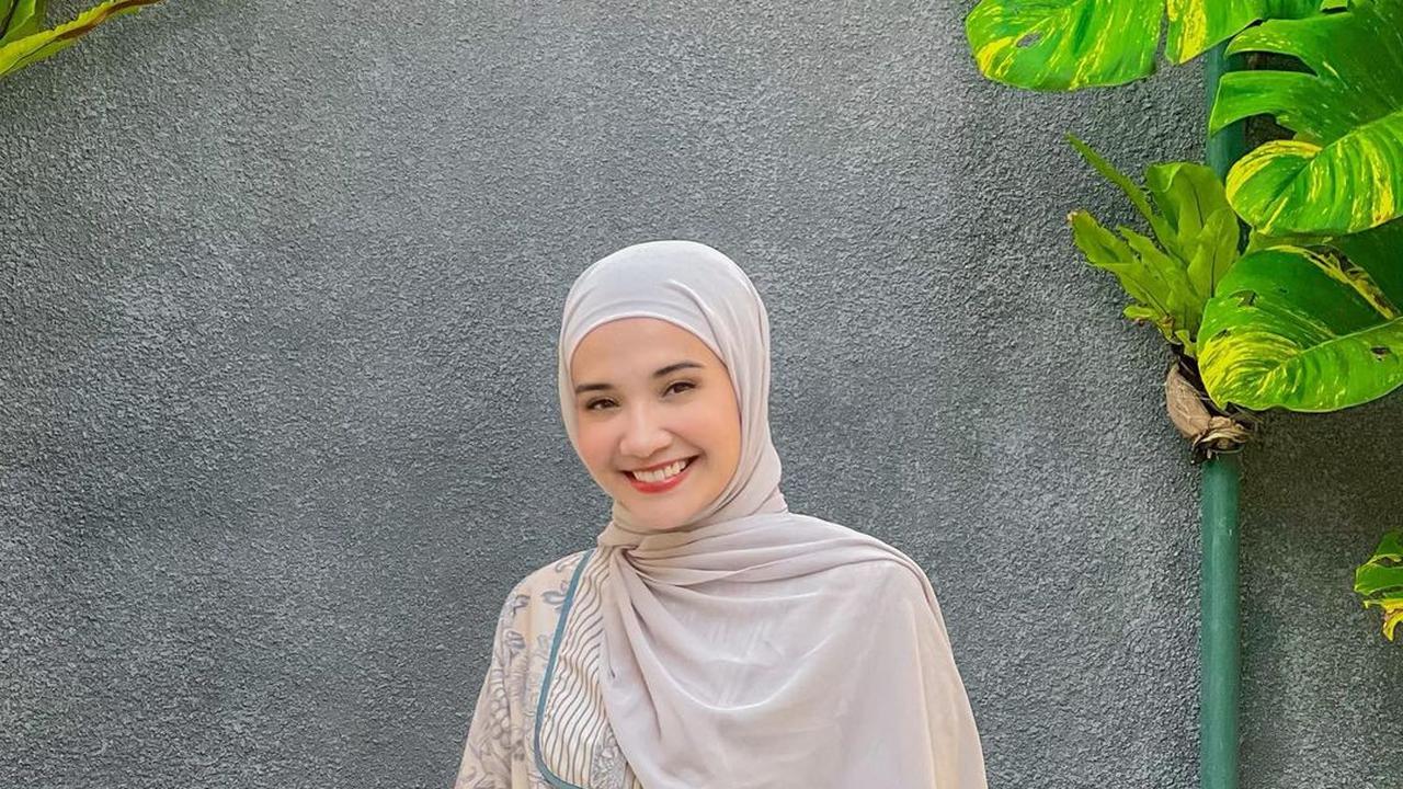 Potret Dapur Mewah Zaskia Sungkar